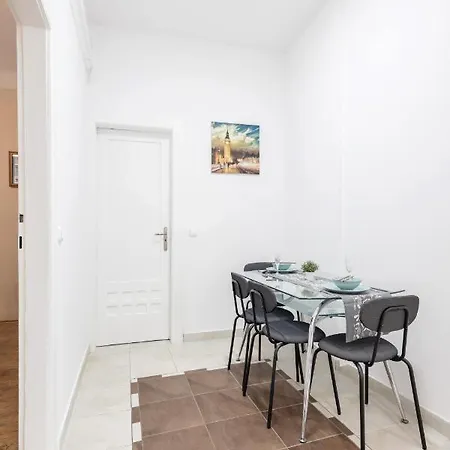 Διαμέρισμα Downtown Tranquility